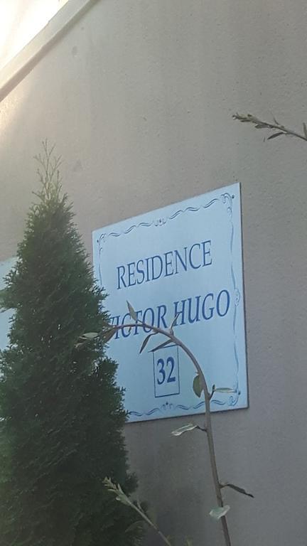 Residence V-Hugo Montfermeil 外观 照片